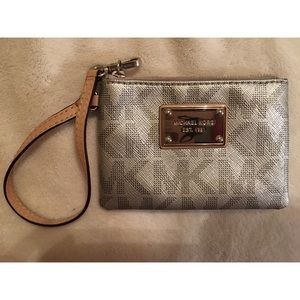 Michael Kors Printed Wristlet